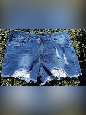 Lace Trim Shorts - XL